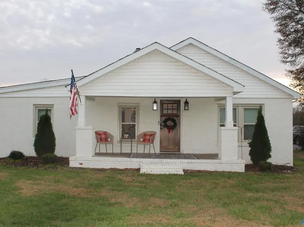 6658 County Road 214, Trinity, AL 35673