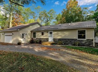 4349 Dry Bridge Rd, Alexander, NY 14005