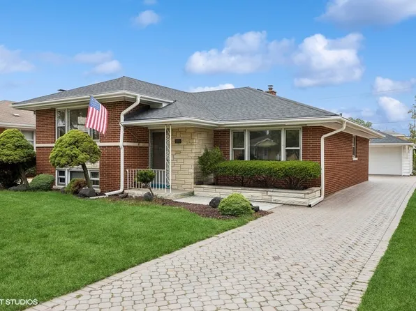 1513 Forest Rd, La Grange Park, IL 60526
