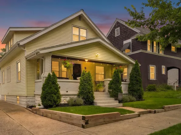 9 Dean St NE, Grand Rapids, MI 49505