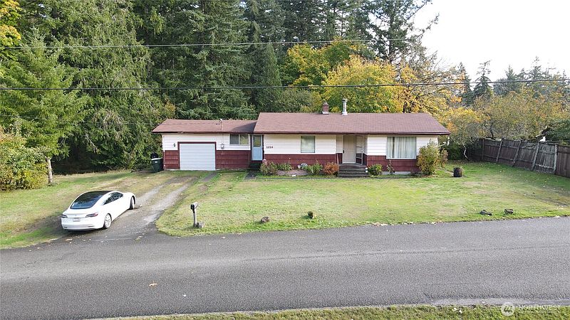 3rd image of 1216 Kaiser Road SW
