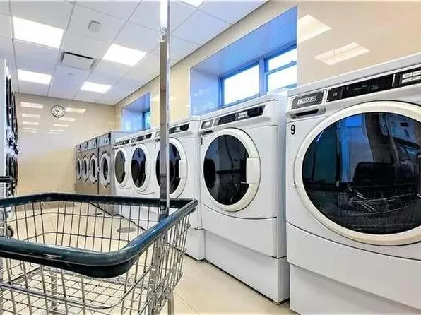 601 Surf Avenue image 8 of 14