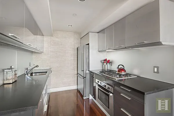Sold by Halstead Real Estate | media 4