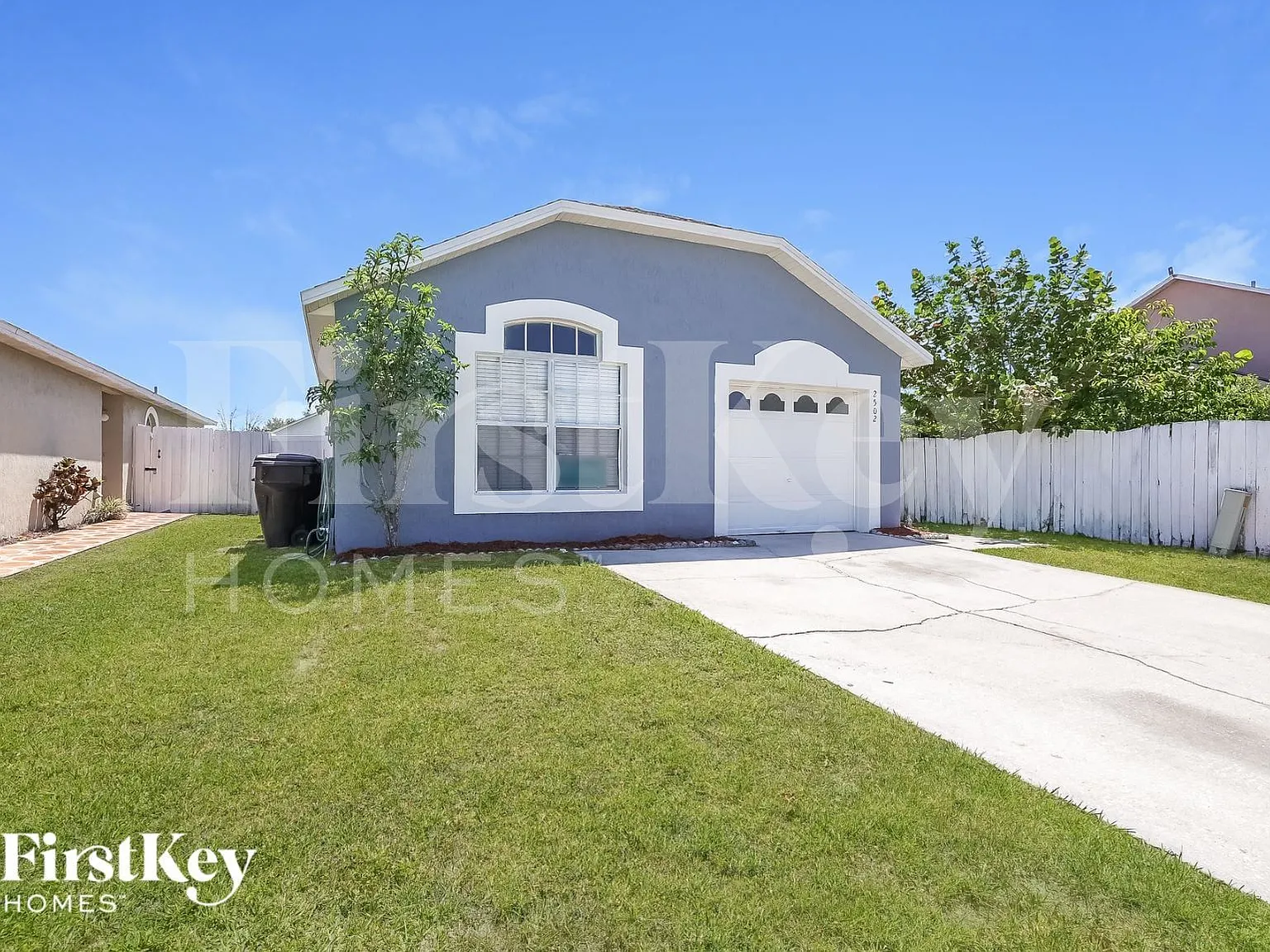 3 bed, 2.0 bath, 1211 sqft, $2,470 — Photo 1