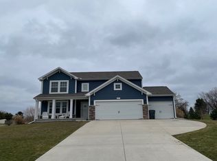 4871 Lauren Ln, Saint Joseph, MI 49085