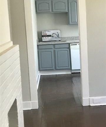3rd image of 3508 Baudin St