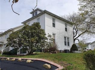 526 Stewart Ave, Grove City, PA