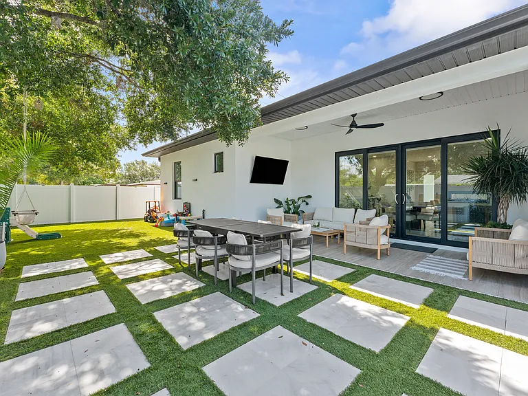 3701 W Leila Ave — Photo 14