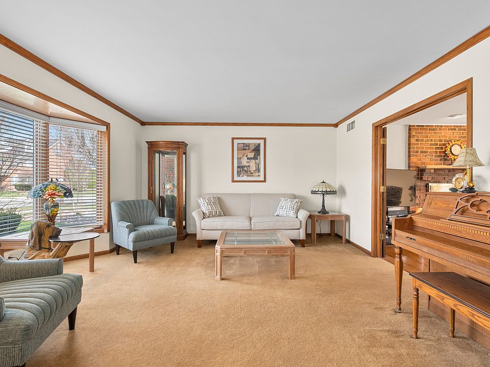 15631 Harbor Town Dr, Orland Park, IL 60462 | Zillow