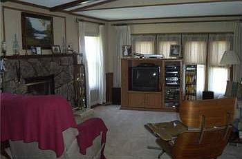3rd image of 47 N Eaglecrest Dr