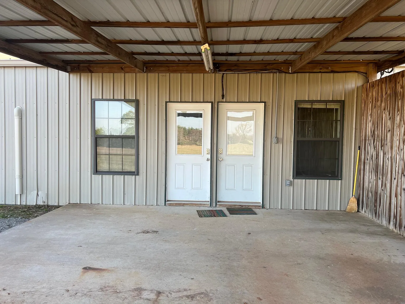 1 bed, 1000 sqft, $1,000 — Photo 2