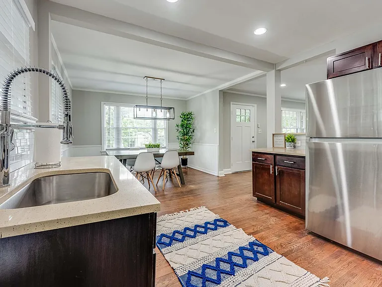 1043 Faith Ave SE — Photo 8
