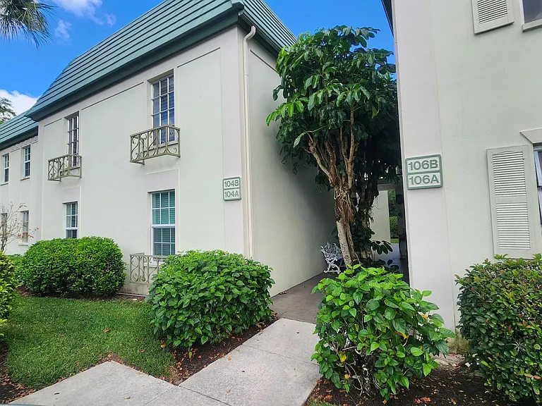104 Bob O Link Way #A — Photo 2