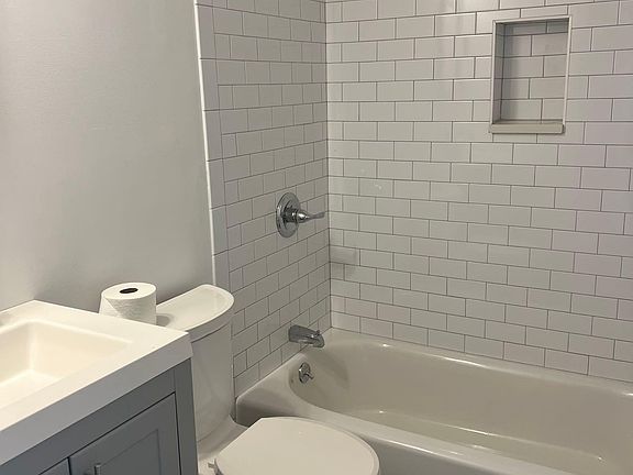 3rd image of 34 Darnell Ln #1B