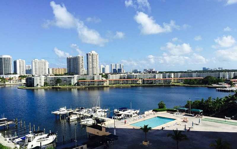 1st image of 18061 Biscayne Blvd APT 803-2