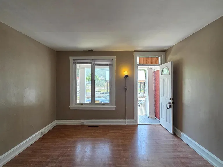 716 Church St — Photo 3