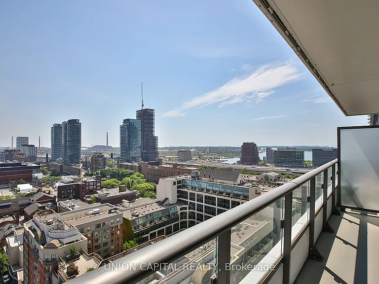 70 Princess St #1806E — Photo 16
