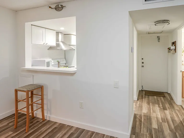 9150 Lime Bay Blvd #21 — Photo 13