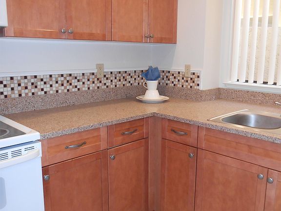 3rd image of 2821 Lou Ann Dr APT 127