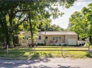 123 Pennsylvania Ave, Medford, NY 11763