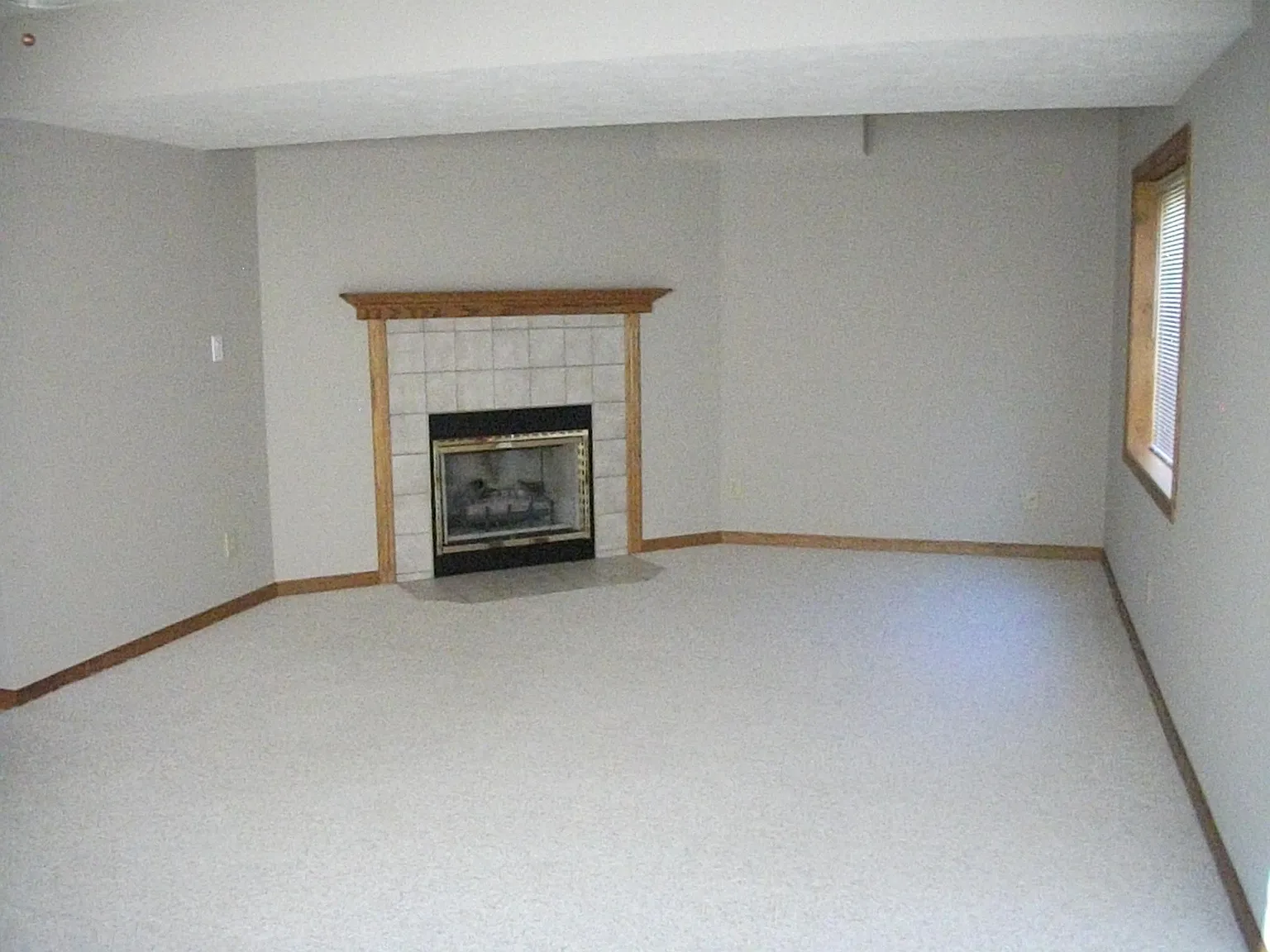 3 bed, 1500 sqft, $1,950 — Photo 3