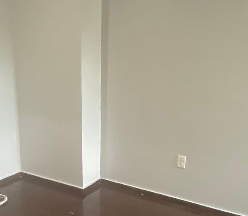 1st image of 2211 W Oxford St #2B