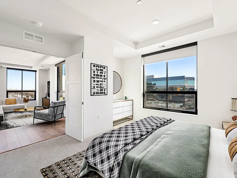 Waterbury House — Photo 102