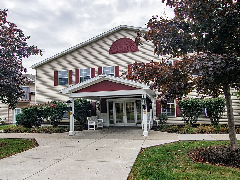 Seneca Pointe — Photo 21