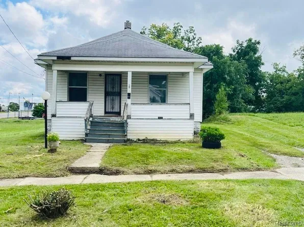630 E Dartmouth St, Flint, MI 48505