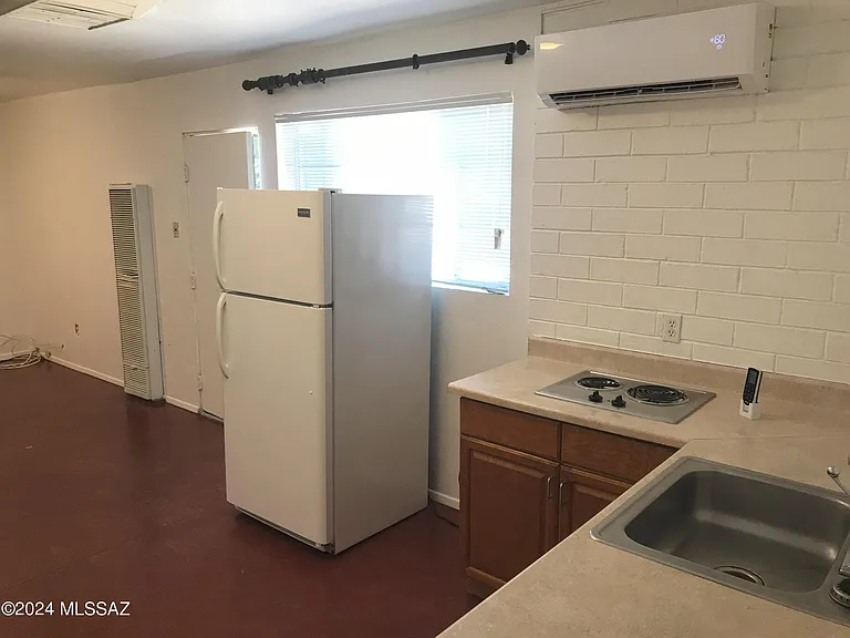 720 N Irving Cir #1 — Photo 13