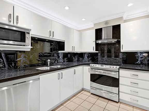 2nd image of 15140 29a Ave #205
