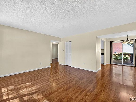 5th image of 1659 E Swan Cir