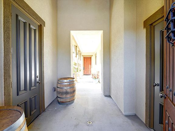 4th image of 18471 Altimira Cir