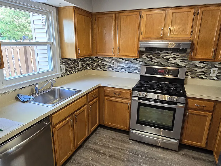 6 Colonial Ct #6 — Photo 10