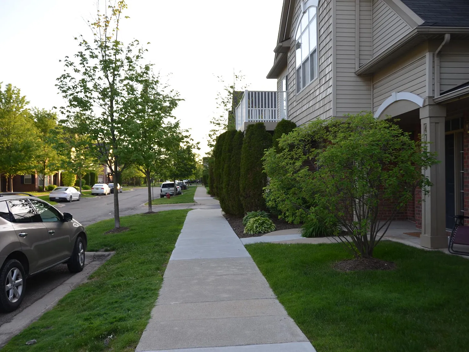2 bed, 2.5 bath, 1669 sqft, $1,950 — Photo 4