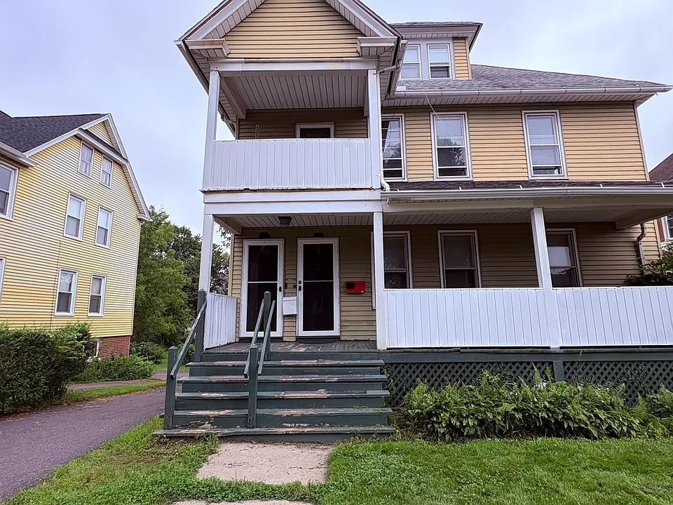 106 Black Rock Ave