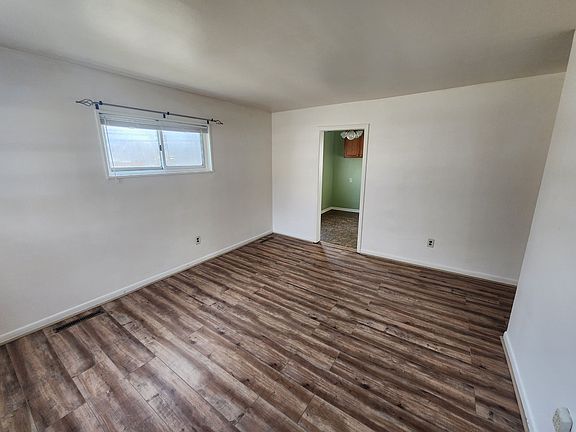 5th image of 6311 Helen St