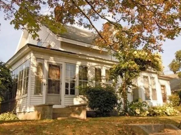7 Pleasant St, Ware, MA 01082