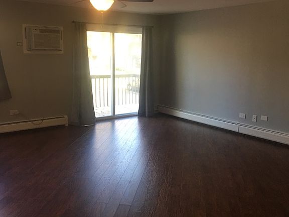 4th image of 3425 83rd St APT D17