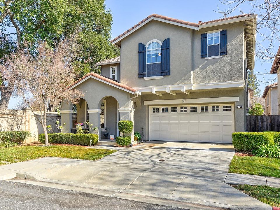 1st image of 2758 Bungalow Ct