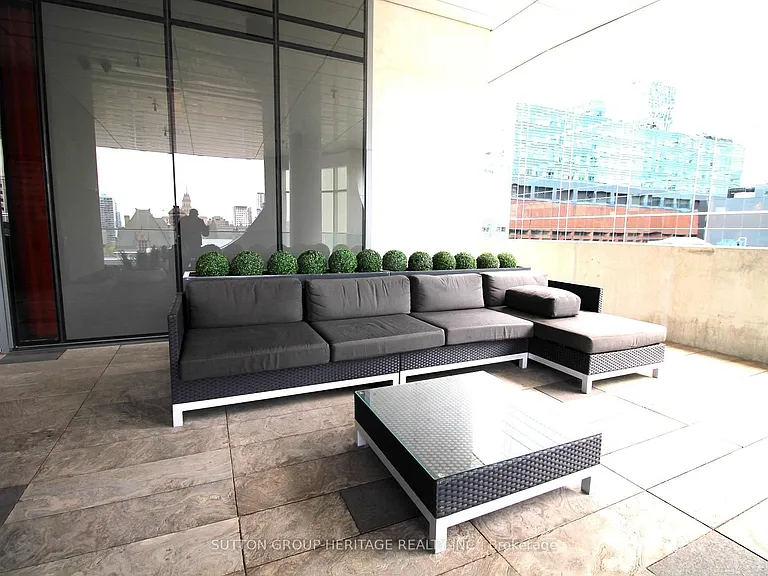 197 Yonge St #4714 — Photo 21