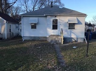 547 29th Ave, Moline, IL 61265