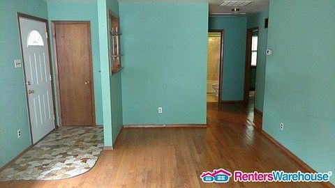 2nd image of 216 N Linden Ave