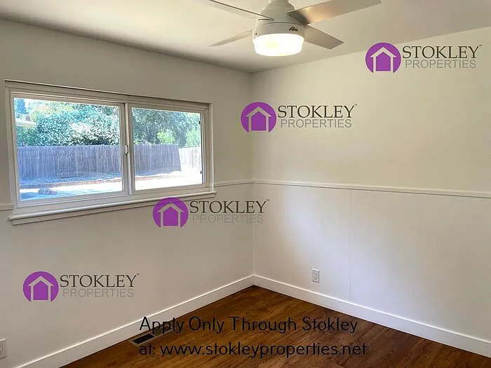 723 Slater Ave — Photo 9