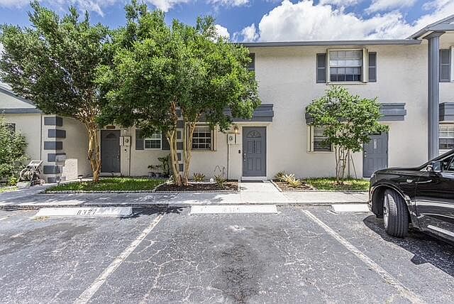 1st image of 8327 Fairway Rd #8327