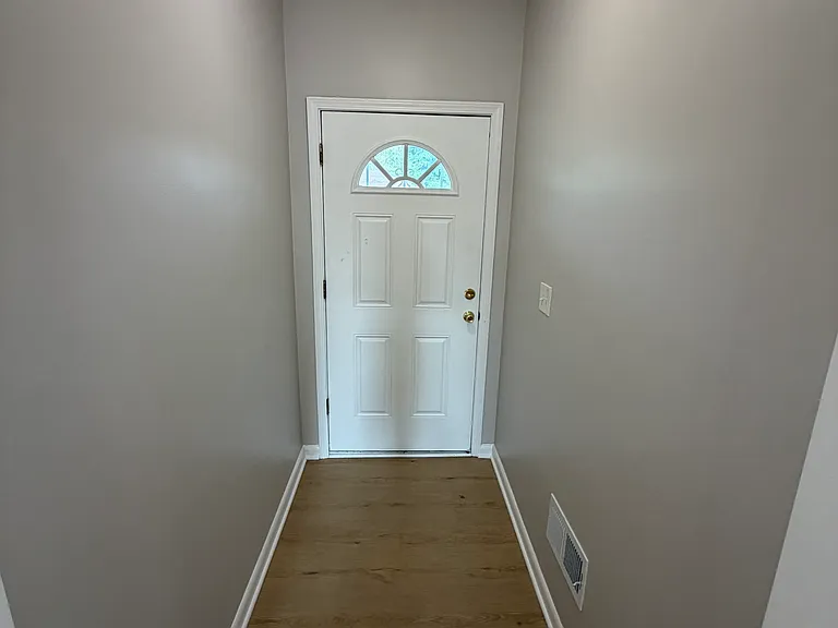 21830 Kipling Ave — Photo 1