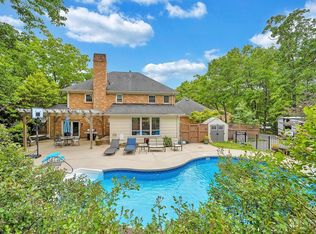 6245 Hidden Valley Dr, Roanoke, VA 24018