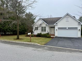 15 Upswept Lane, South Burlington, VT 05403