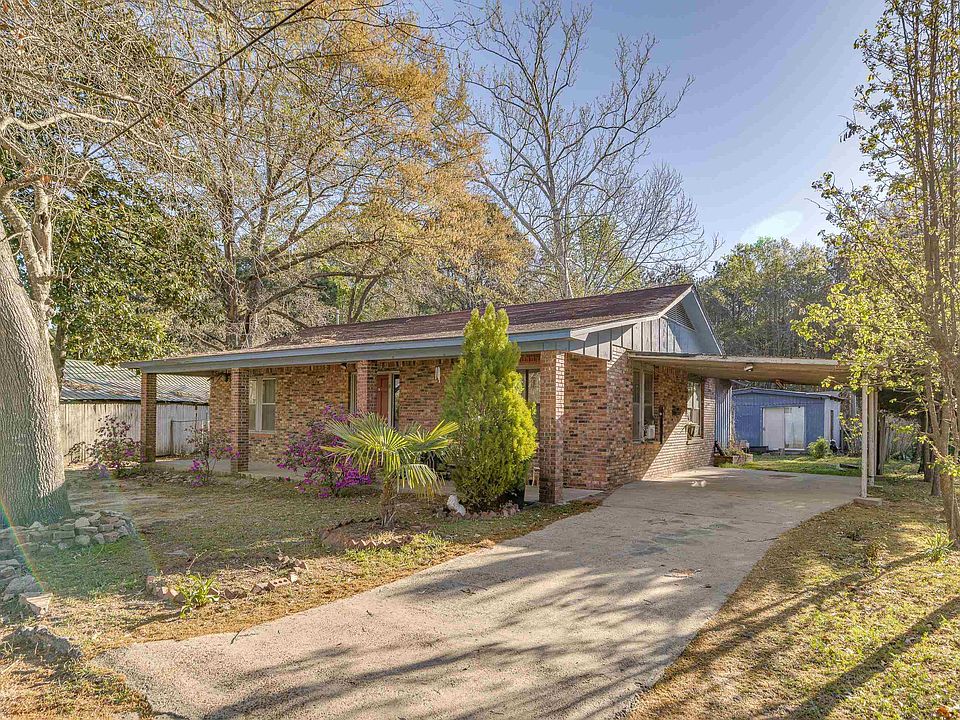 1st image of 118 Maple St