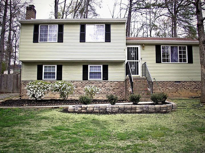 Great Home with Landscaping